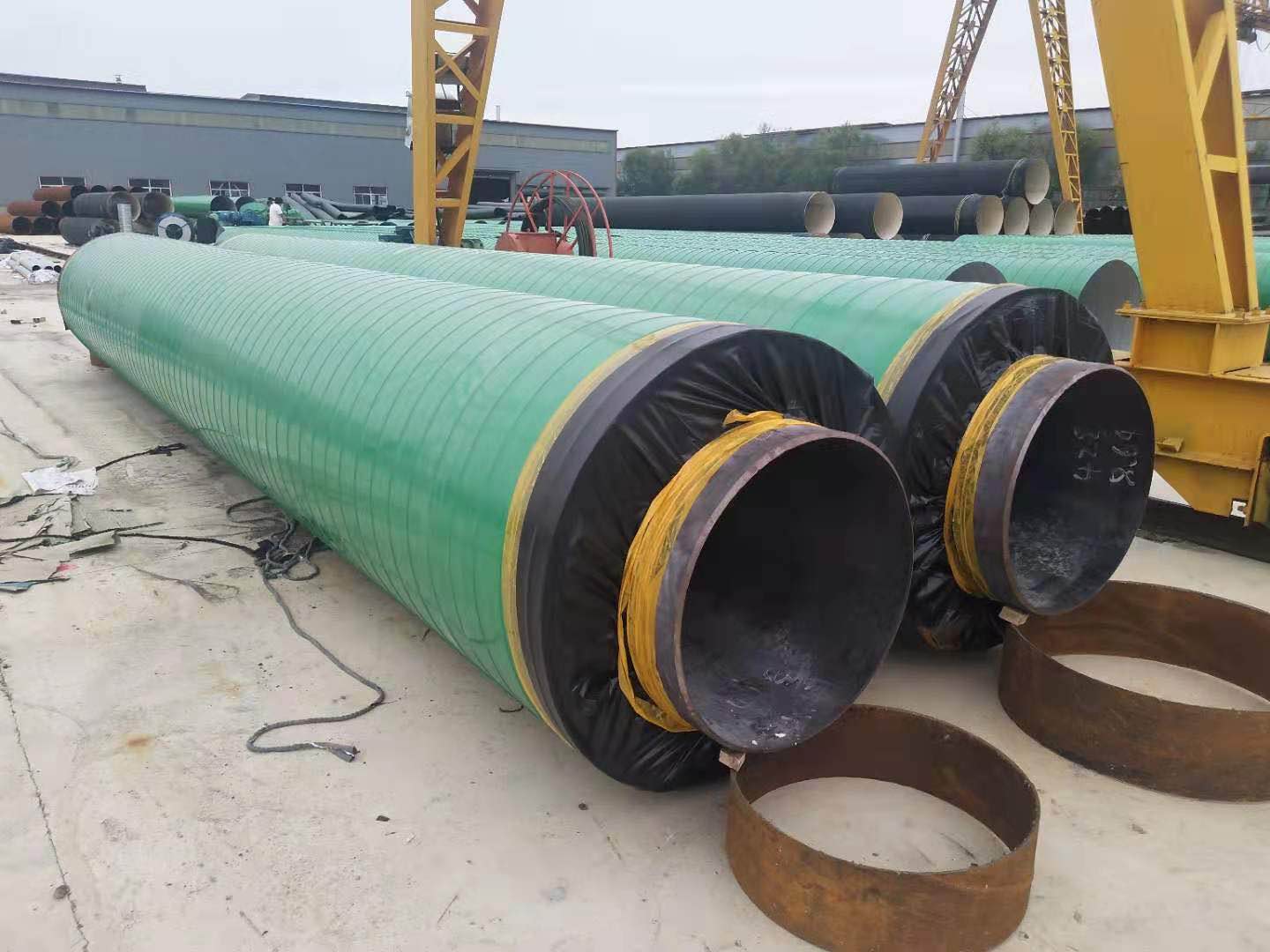 新抚钢套钢保温钢管